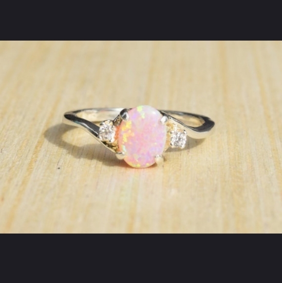 Natural Gemstone Opal Ring - Picture 3 of 7
